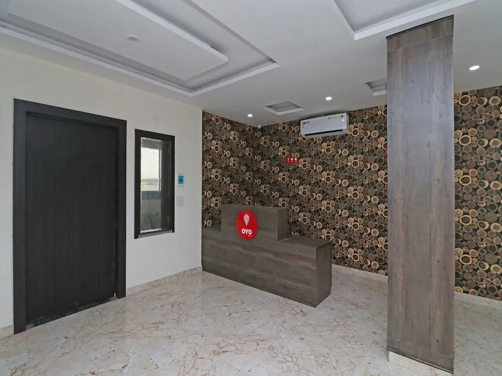 OYO 12472 Hotel Olive