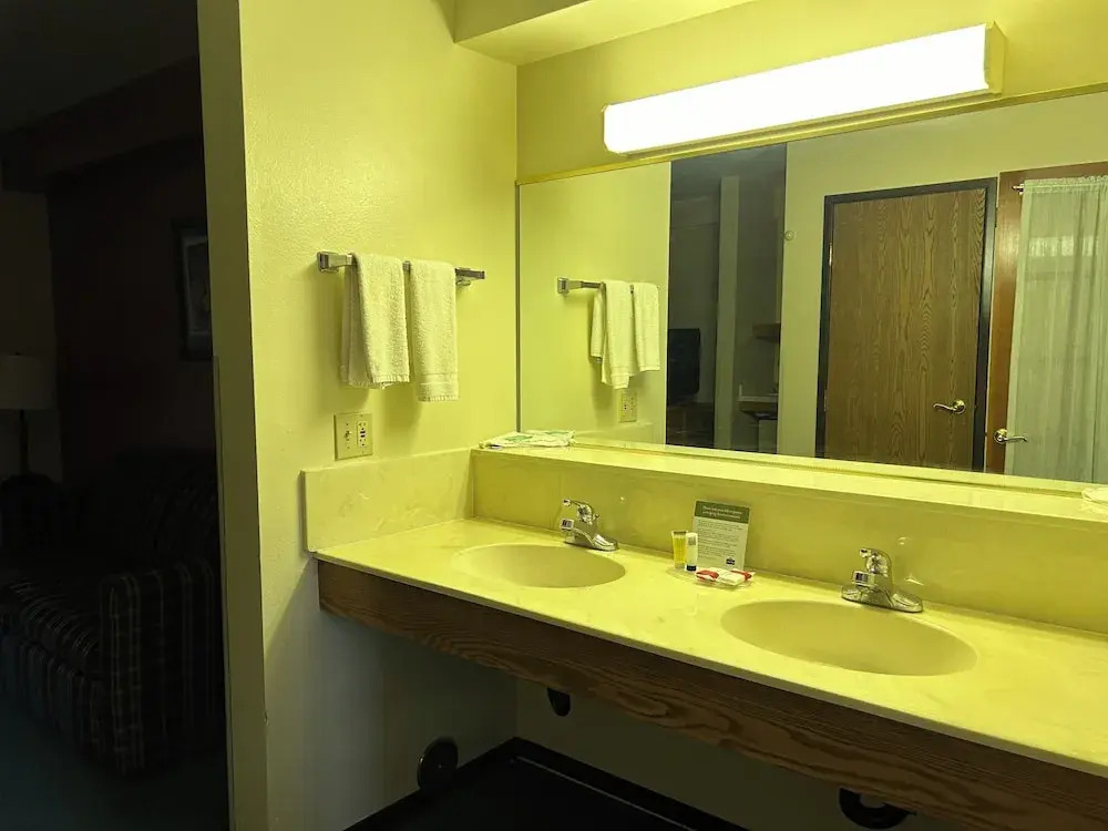 Northwoods Inn & Suites - Blackduck