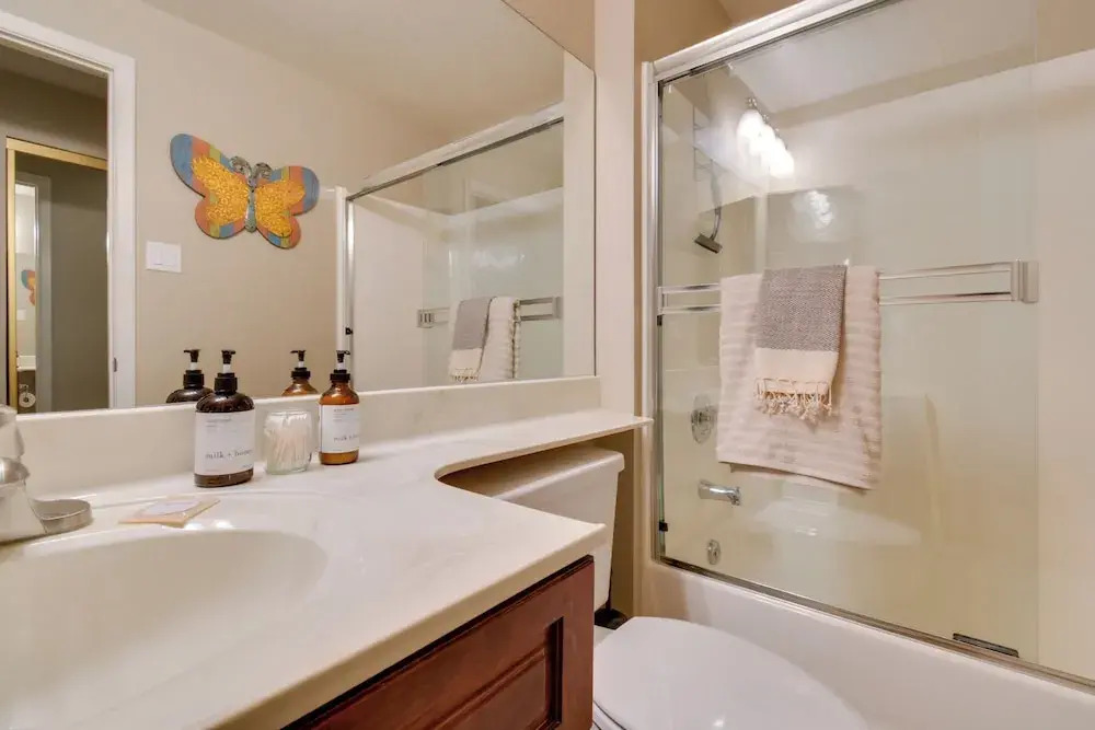 Patio & Pool Access: Lake Havasu City Gem
