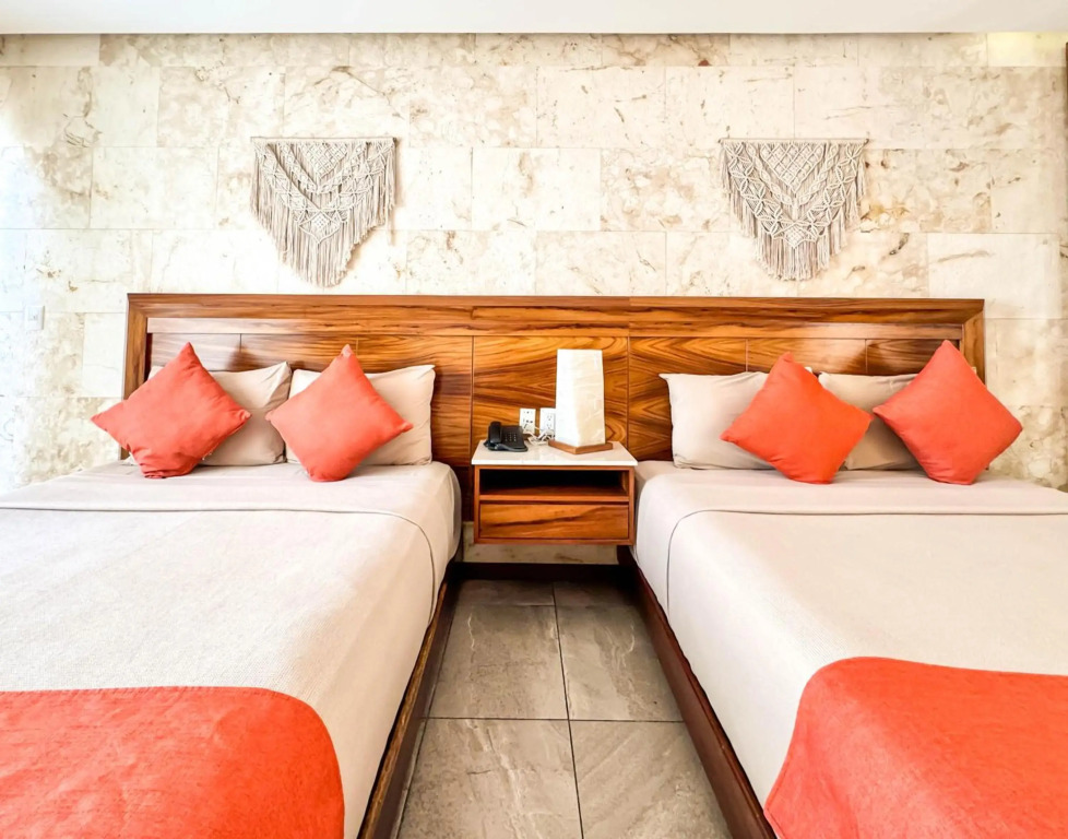 Grand Fifty Suites