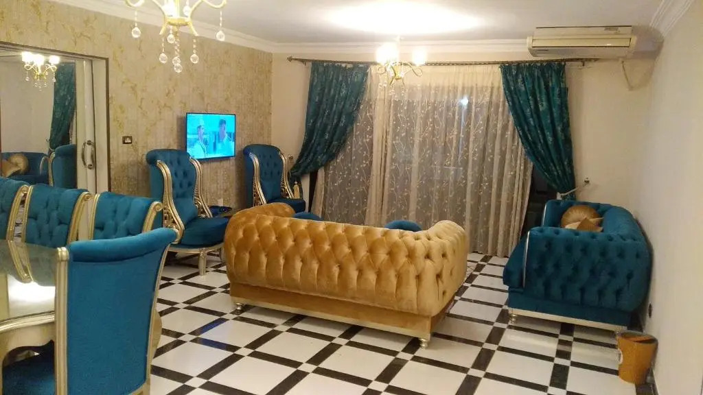 شقة مكرم عبيد للعائلات فقط 21