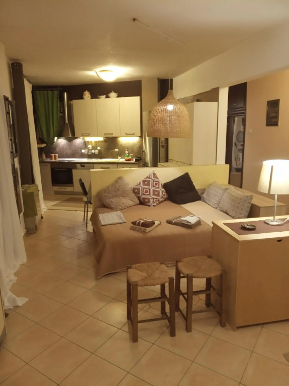 Spacious Cosy Apt (up to 5 guests)