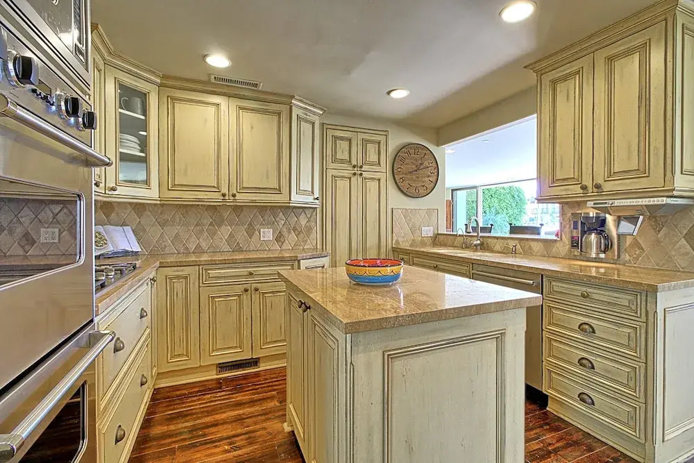 Large Ventura Keys Waterfront 4 Bedroom Home
