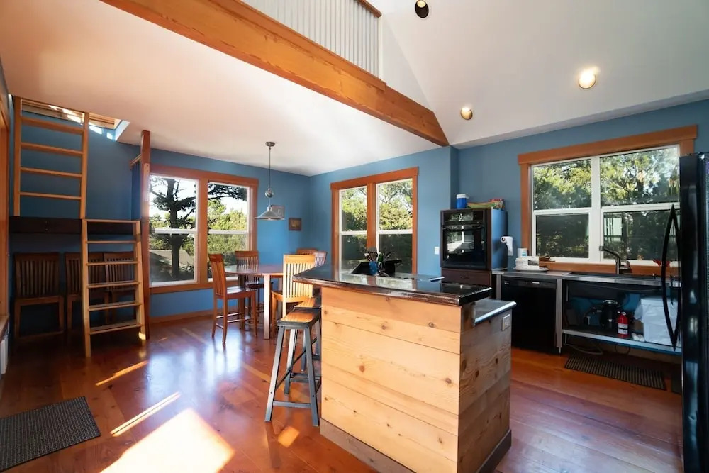 Swallow's Nest 4 Bedroom Home