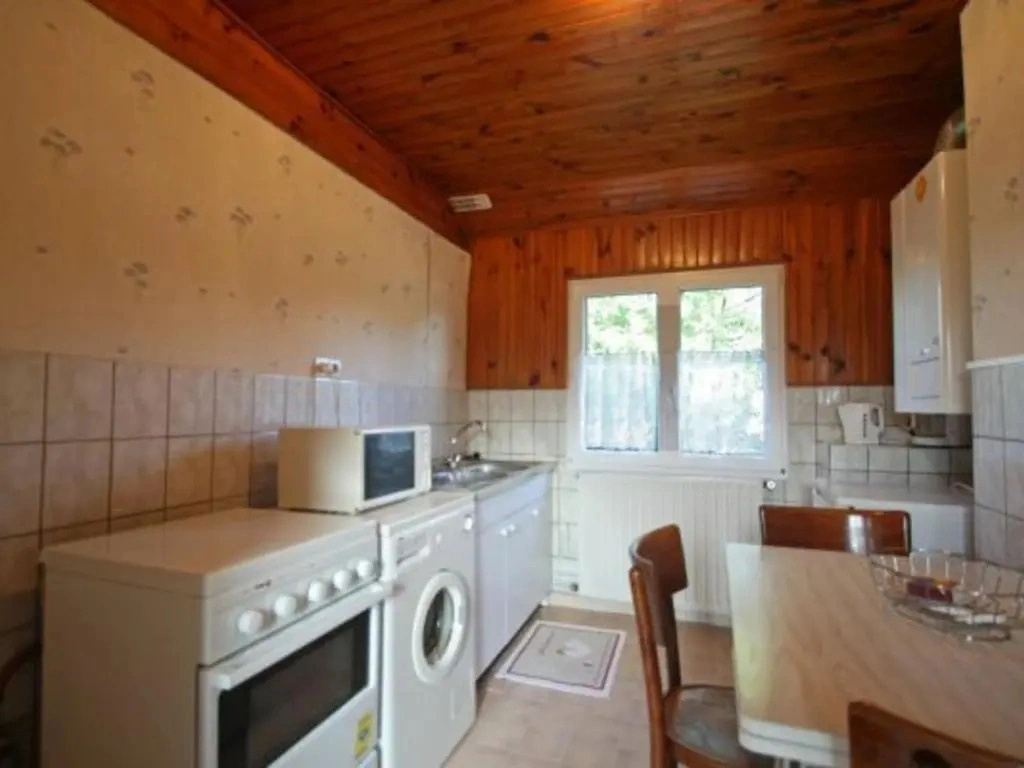 Gîte reposant en forêt avec terrasse, proche de Plombières-les-Bains - FR-1-589-165