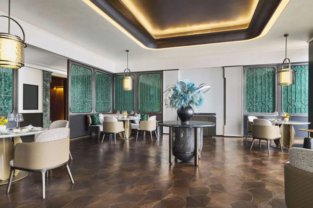 Conrad Chongqing