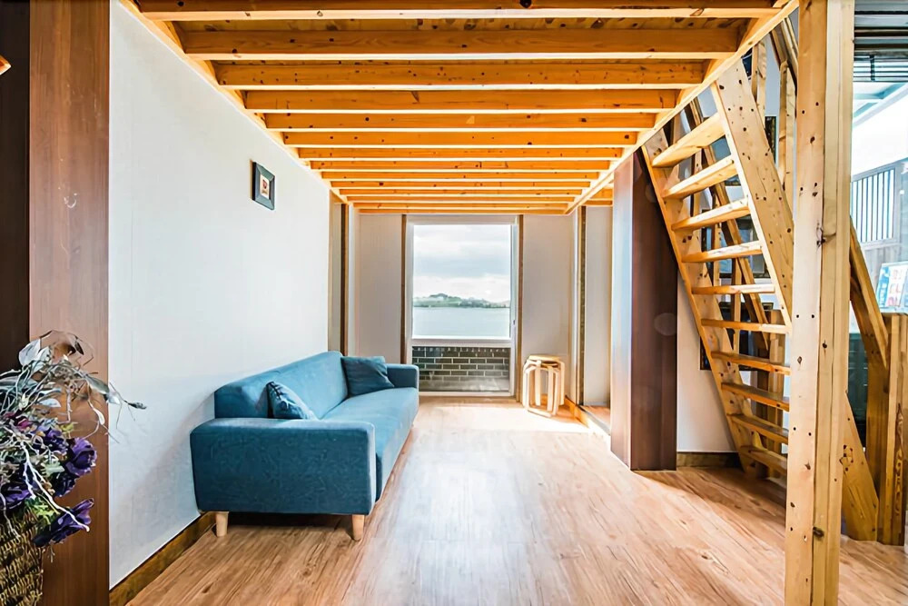 Yeosu White Village Pension