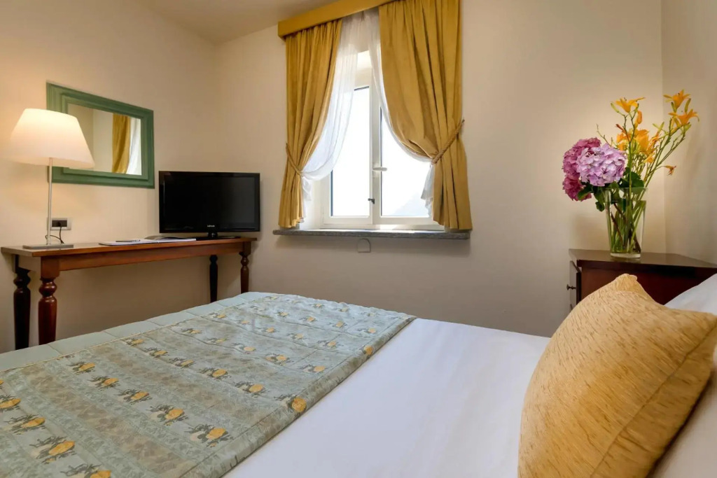 Bijou Hotel