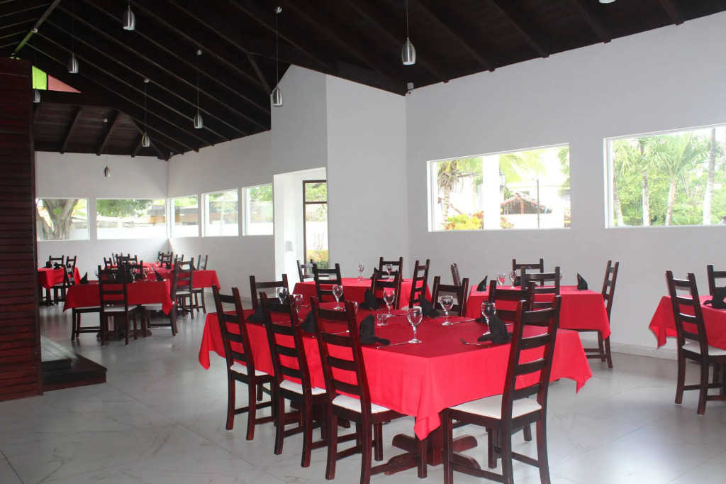 Ahnvee Resort Adults Only