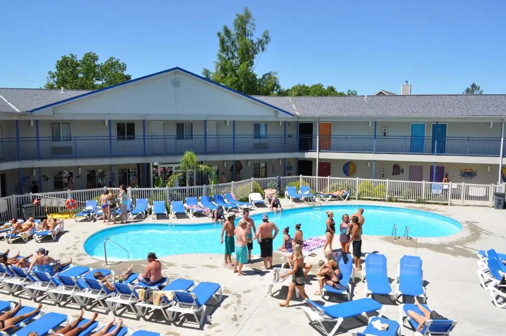 Islander Inn