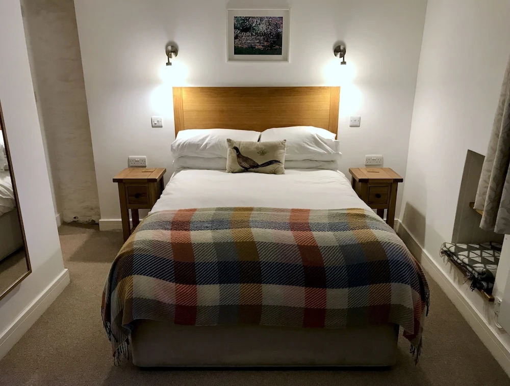 Lucy's Tearoom B&B