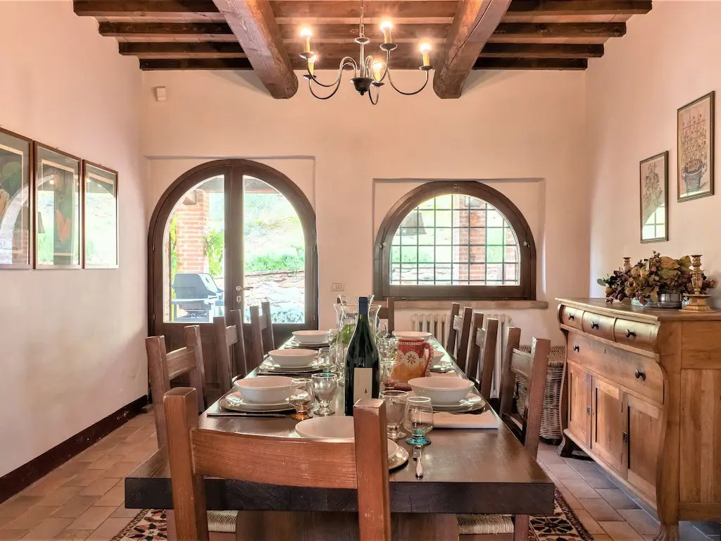 Beautiful Villa in San Giovanni del Pantano With Pool