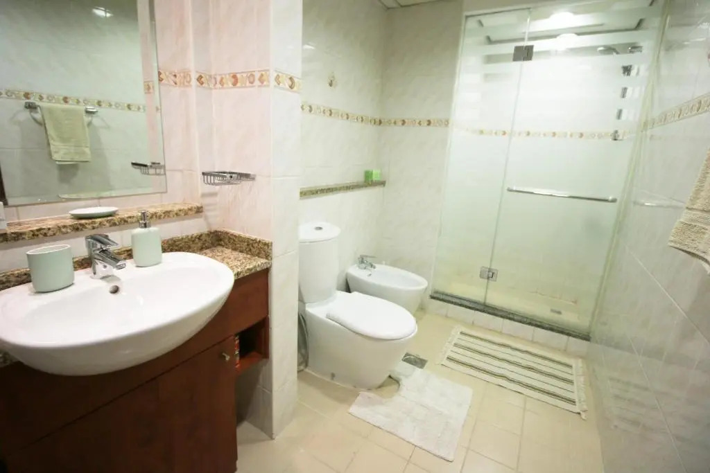 RH- Lake Terrace, Cluster D, JLT, 1BR near Metro