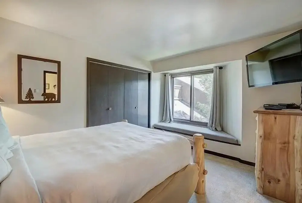 Updated 2Br Plus Loft Condo on Shuttle Route! Sleeps 8 & Kids Ski Free by RedAwning