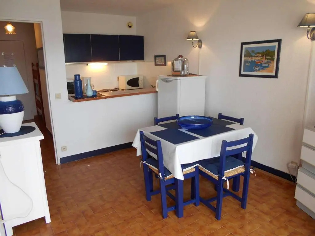 Appartement Port Camargue, 2 pièces, 4 personnes - FR-1-250-206