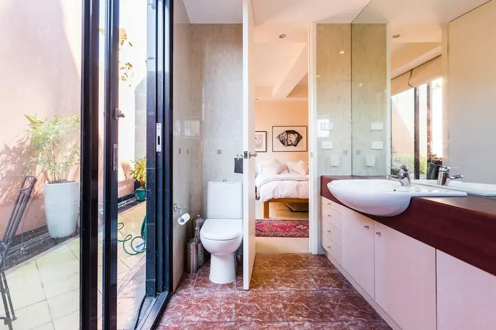 BELLE, 2BDR Melbourne Apartment