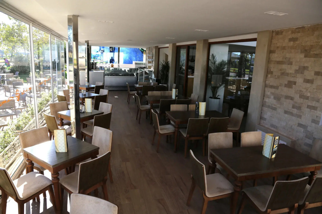 Hotel A44