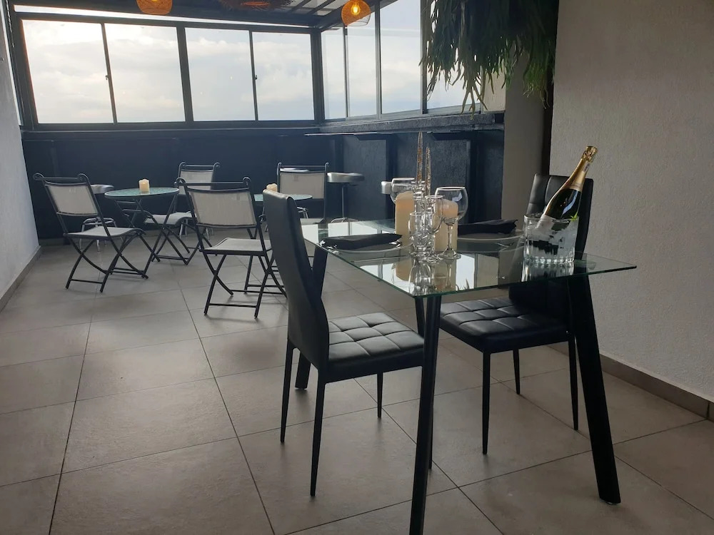 Hotel Business Center