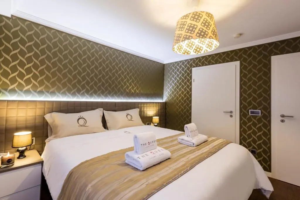 The Queen Luxury Apartments - Villa Vinicia