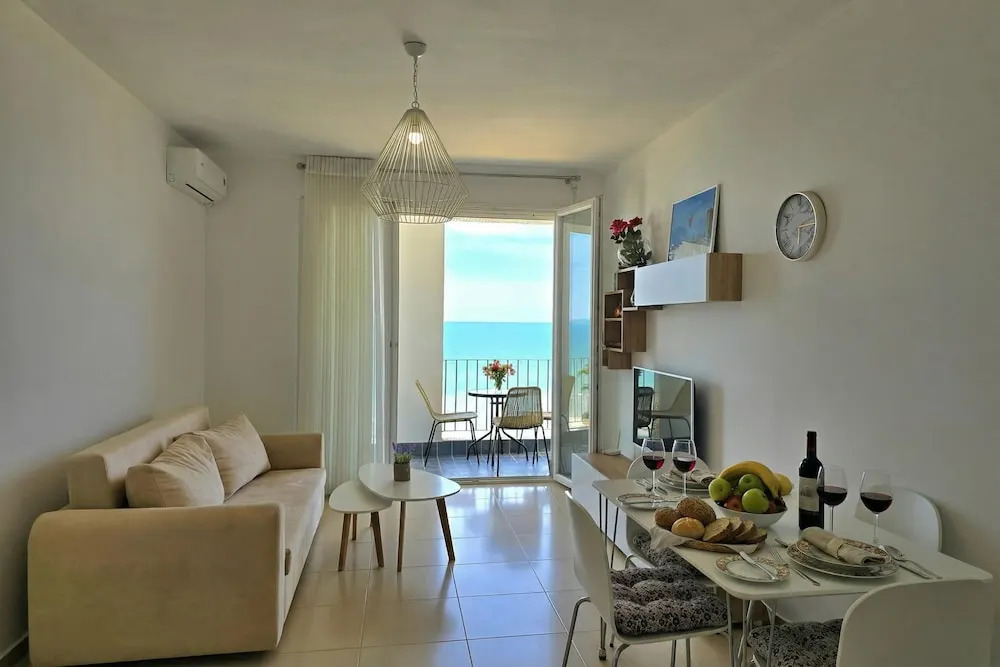 Sea Vista Apartment 158