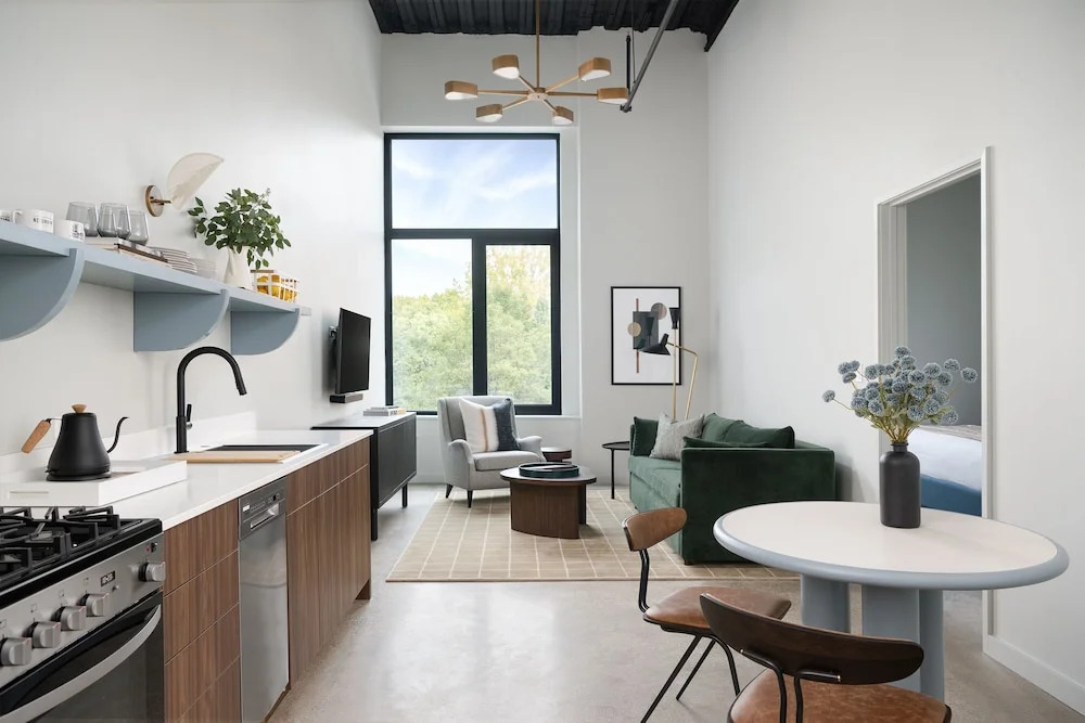 The Neighborhood Hotel - Little Italy Studio