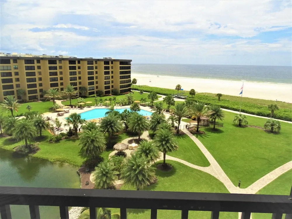 Gulf And Bay Club- E705 Awesome Views! 2 Bedroom Condo