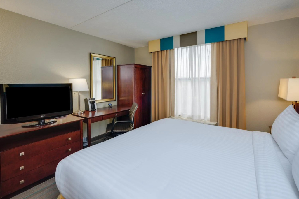 Holiday Inn Express Washington DC East- Andrews AFB by IHG