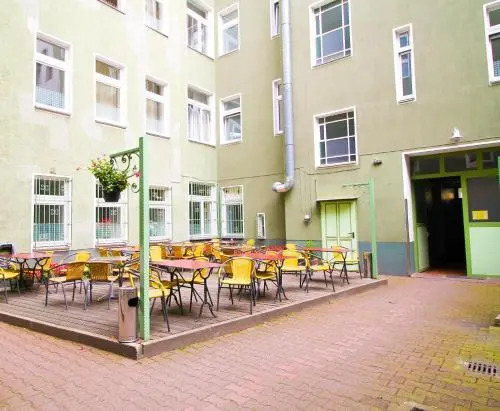 Apartments Kolo 77