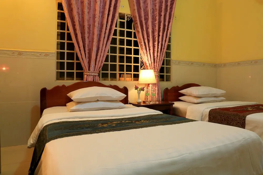 The Golden Square Villa