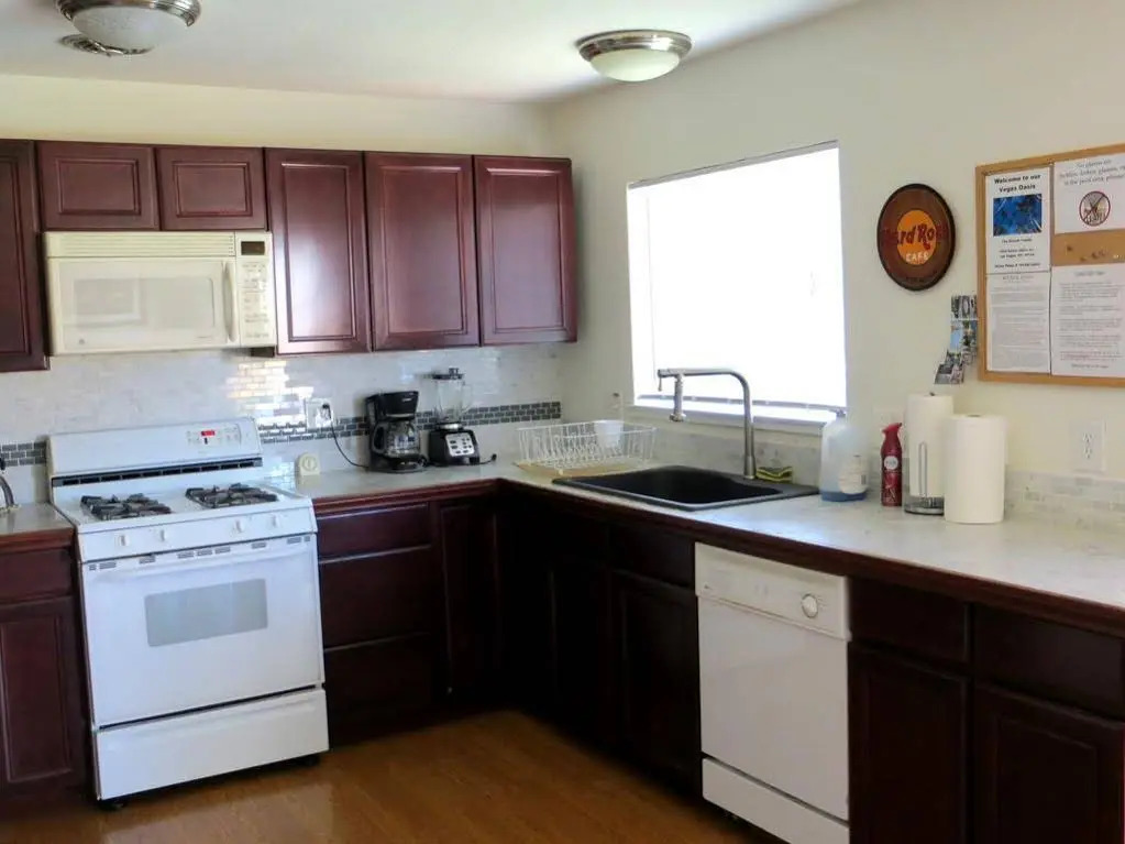 Vegas Oasis Home w/ Pool & Spa: 7 Miles to Strip
