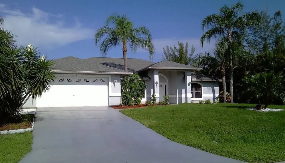 Villa Kyra Cape Coral Vacation Home 32 Pool Canal