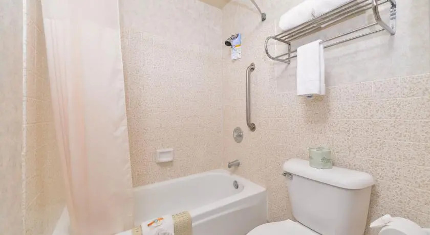 Quality Inn & Suites San Diego East County