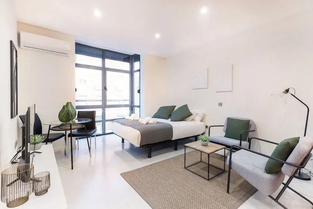 Отель limehome Madrid Calle de la Paloma