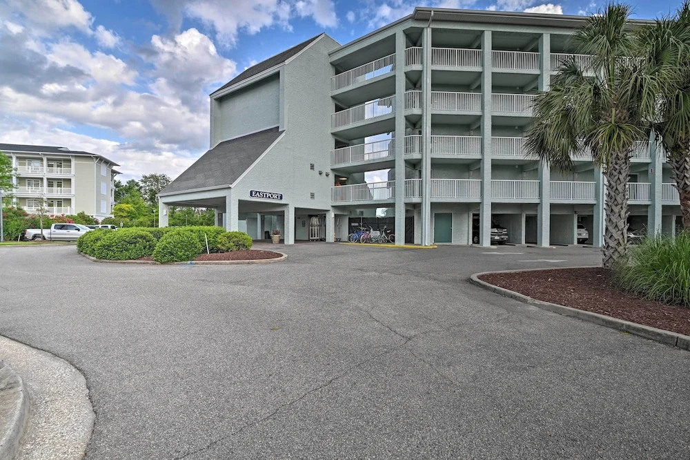 Summerhouse Villas Condo With Resort Amenities!