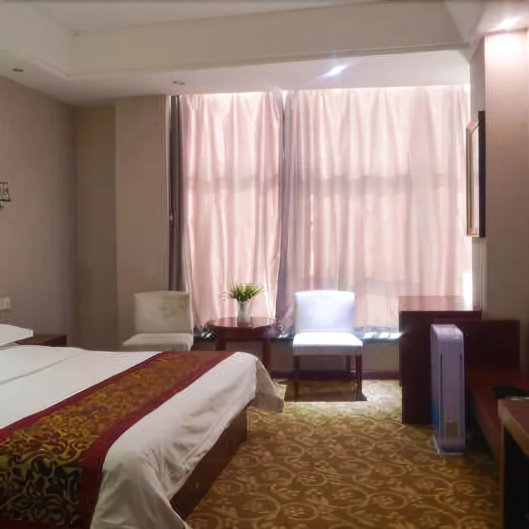 Bianjing Guomao Hotel (Kaifeng Xiaosongcheng Qingming Shangheyuan Store)