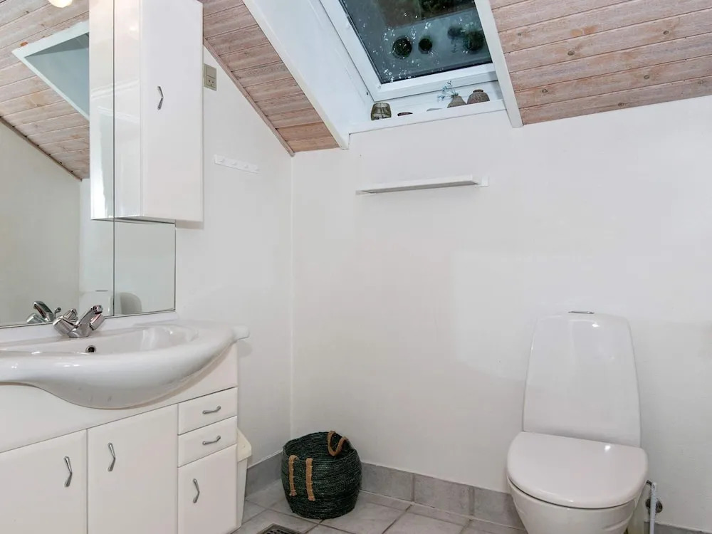 10 Person Holiday Home in Henne