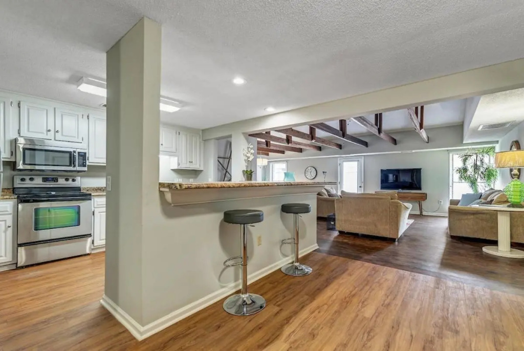 The Post Loft- In the Heart of Downtown Statesboro