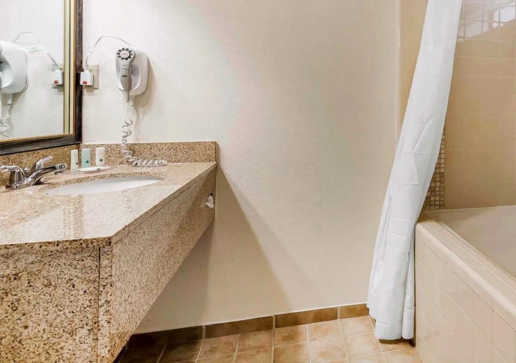 Quality Inn Fallbrook I-15
