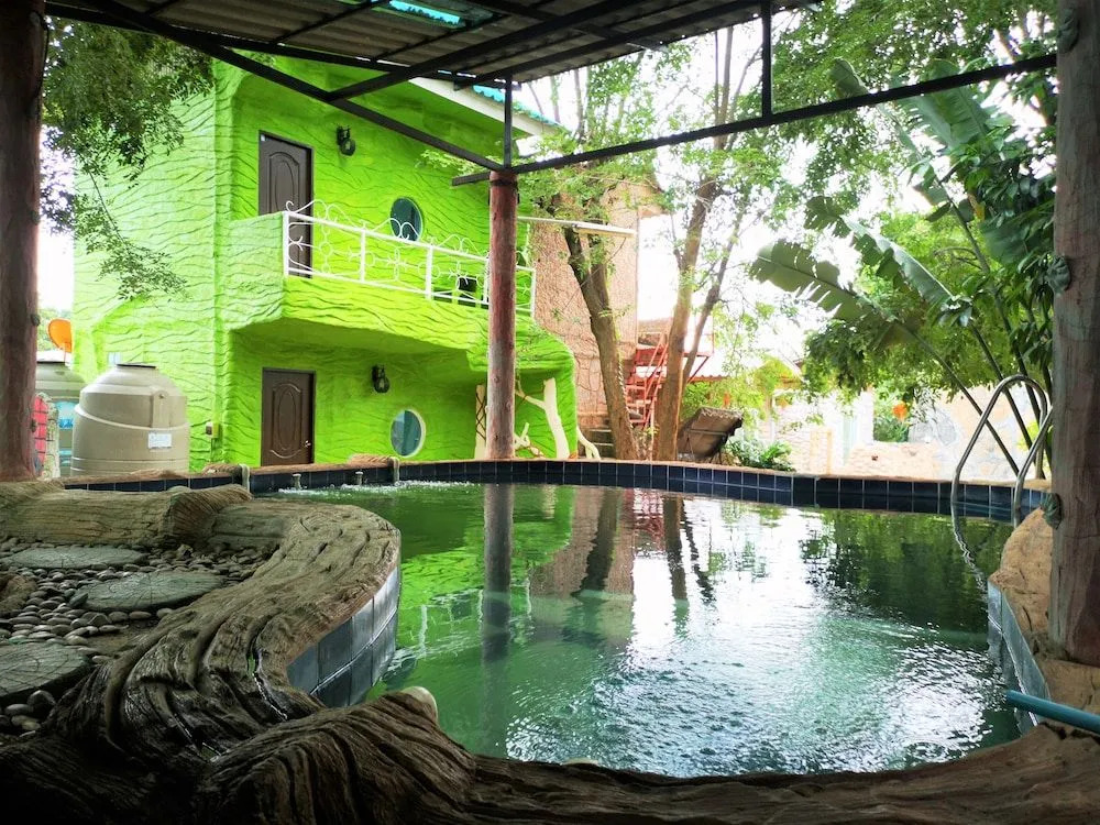 Pantang Resort