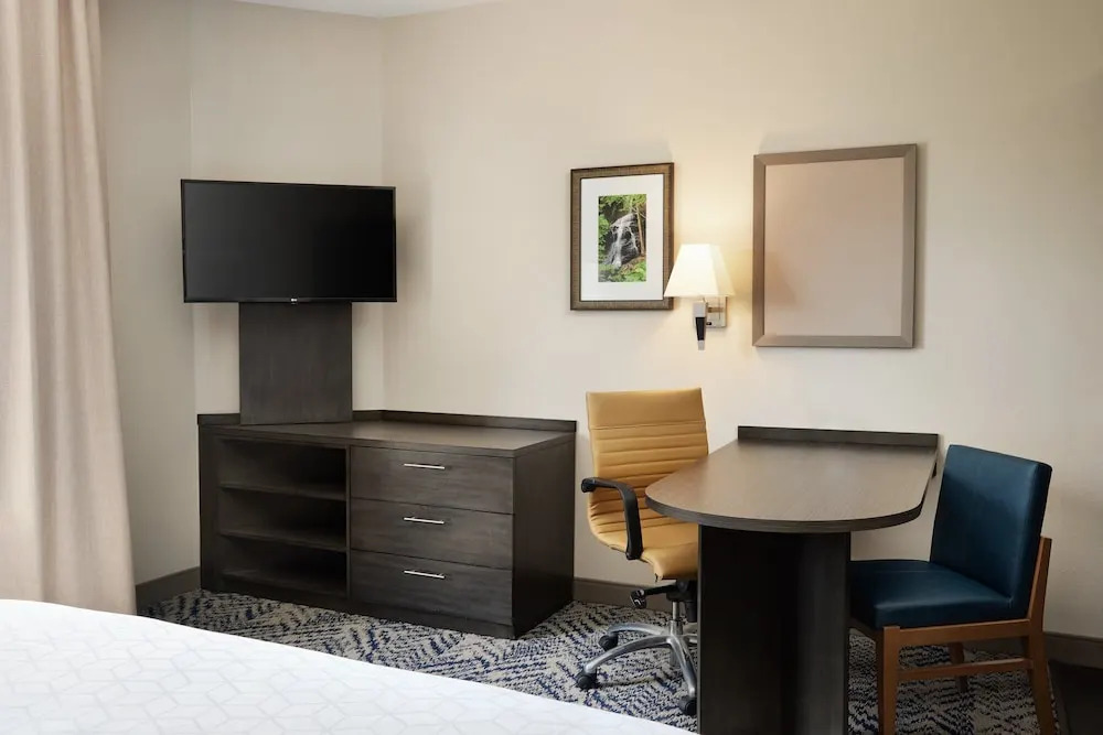 Candlewood Suites Charleston-Northwoods by IHG