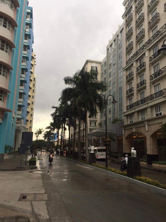 101 Newport Boulevard near NAIA Terminal 3