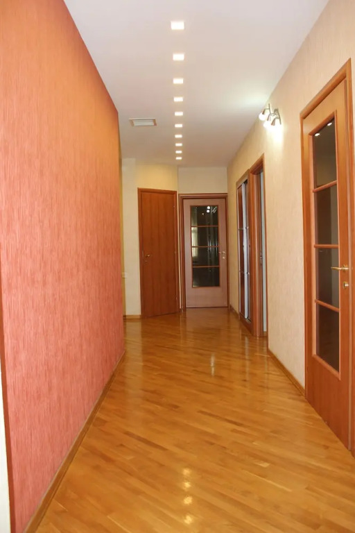 Apartment on Zivarbay Ahmadbayov 10