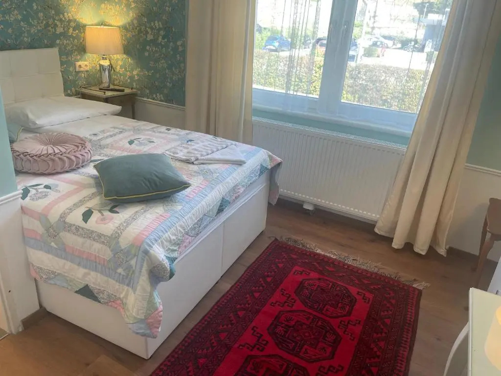 Corso, Zimmer & Cafe, Hotel Garni