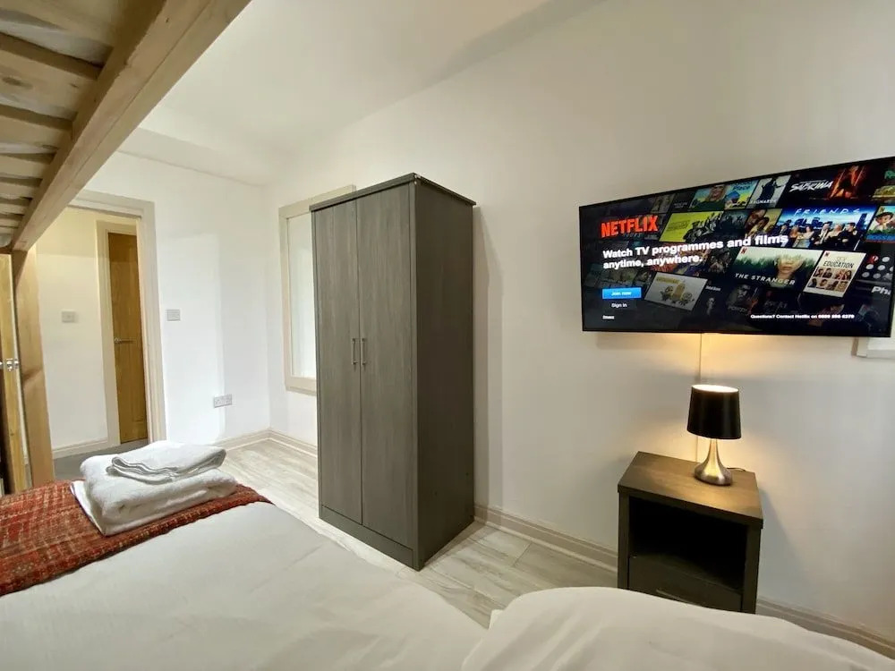 Simpson Beach View Apartments by Blackpool Service Apartments