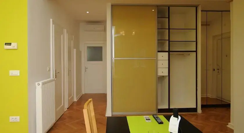 Apartment Downtown1