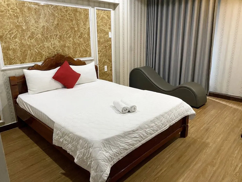 Phuong Hoang Hotel