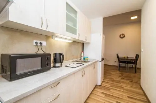 Silver Apartments by LH