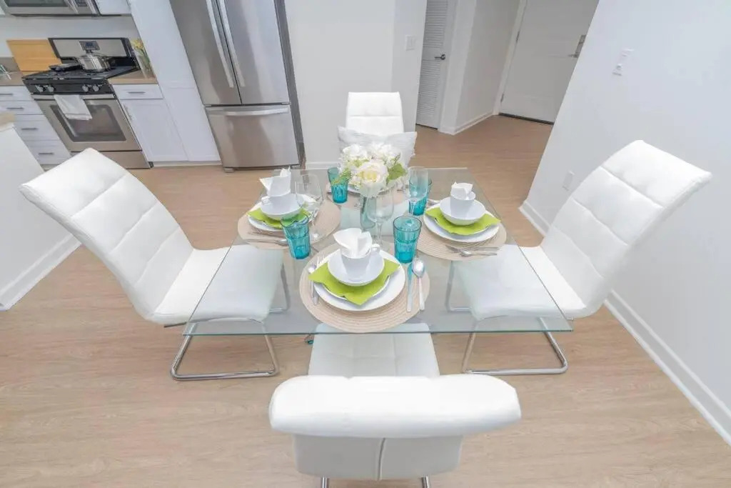 Amazing 2 bedroom 7 min from Disneyland w FREE Parking