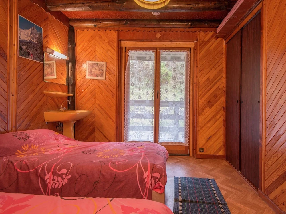 Pleasing Holiday Home in Les Gets Near Ski Area