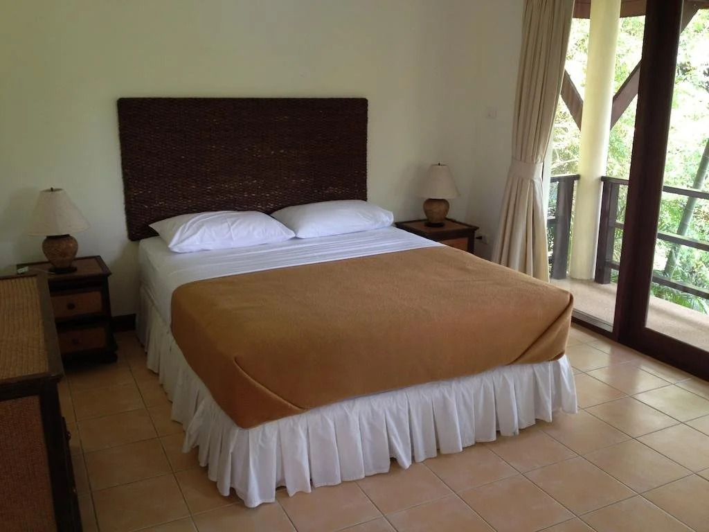 Baiyok Villa seaview and edge pool